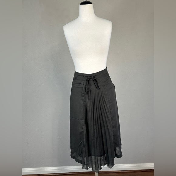 Comptoir Des Cotonniers Dresses & Skirts - Comptoir Des Cotonniers chocolate colored pleated skirt size 36